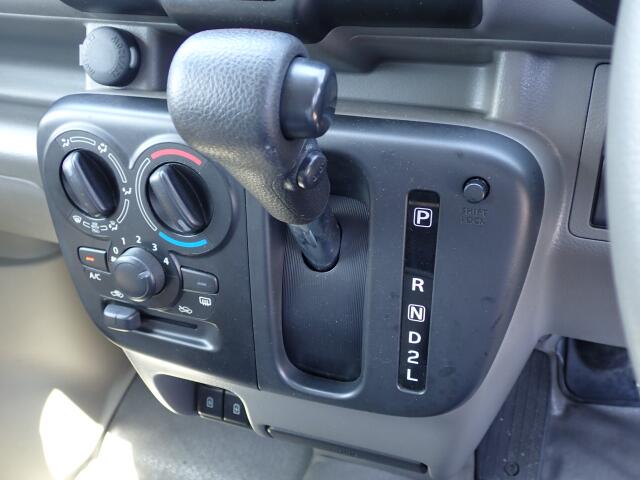 Suzuki Every 12