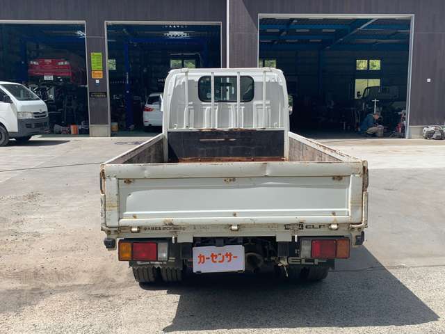 Isuzu Elf 10