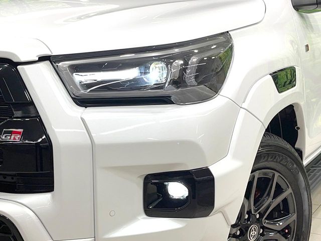 Toyota Hilux 10