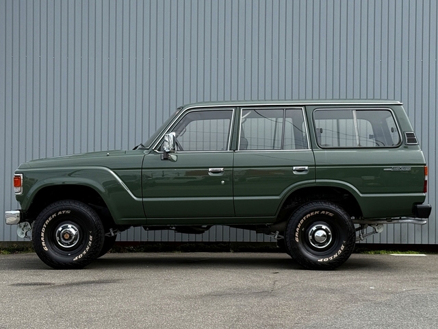 Toyota Land Cruiser 60 11