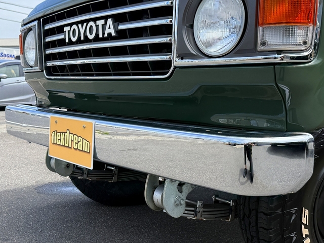 Toyota Land Cruiser 60 9