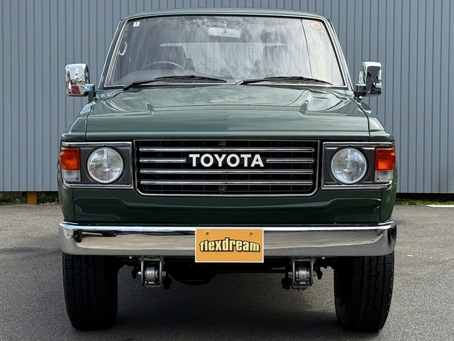 Toyota Land Cruiser 60 10
