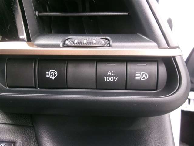 Toyota Crown Sport 12