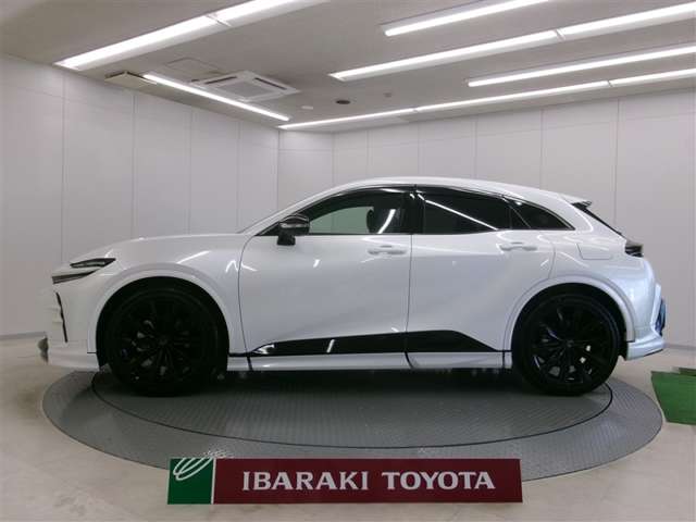 Toyota Crown Sport 2