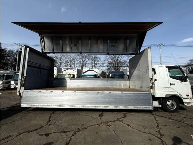 Mitsubishi Fuso Fighter 11