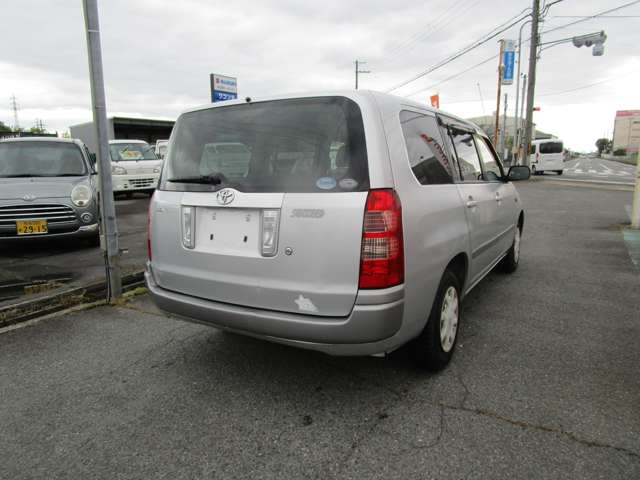 Toyota Succeed Van 3