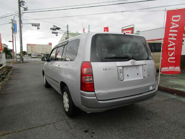 Toyota Succeed Van 5