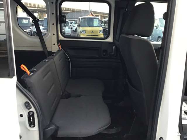 Honda N-VAN 8