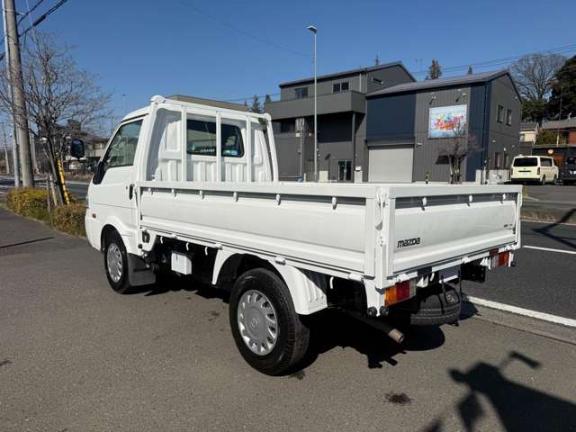 Mazda Bongo Truck 3