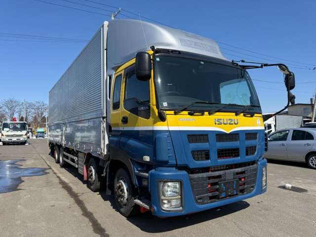 Isuzu Giga 2