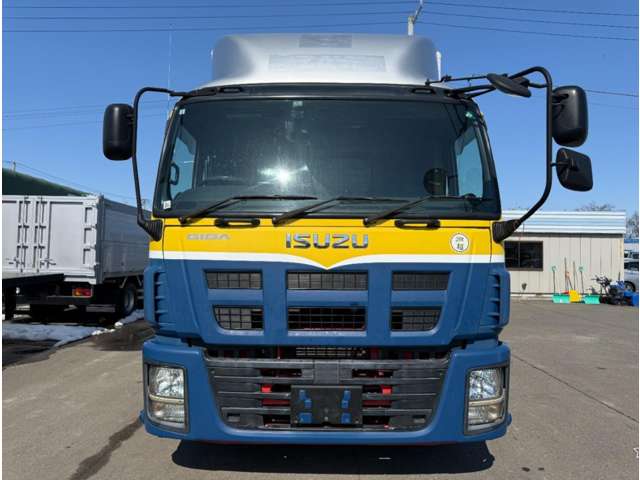 Isuzu Giga 3