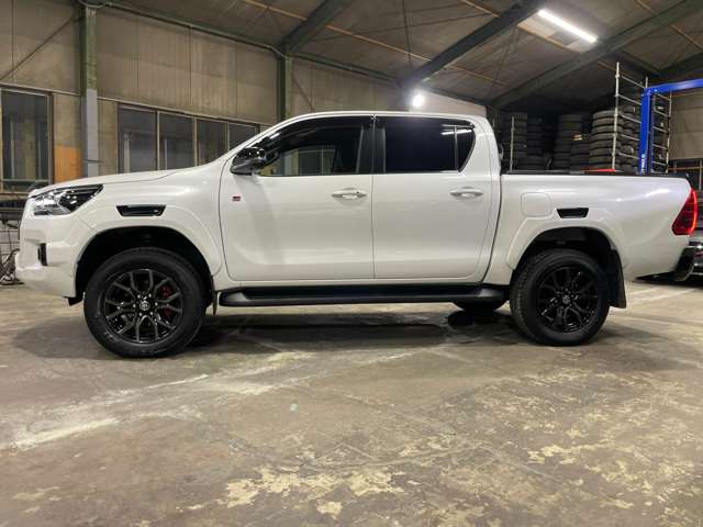 Toyota Hilux 5