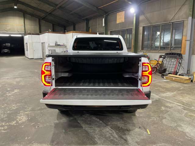 Toyota Hilux 10