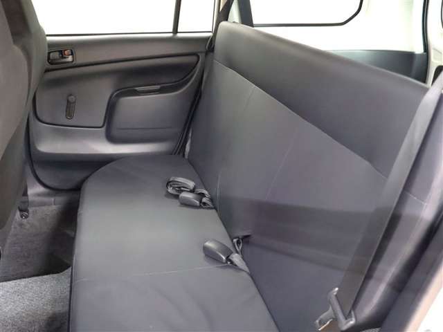 Toyota Succeed Van 10