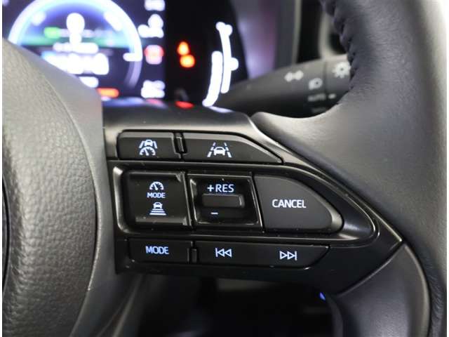 Toyota Sienta 12