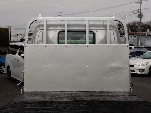 Hino Dutro 10