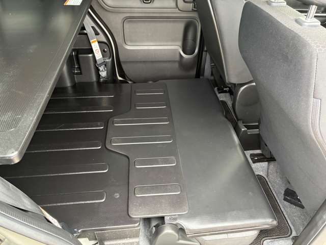 Suzuki Spacia Base 8
