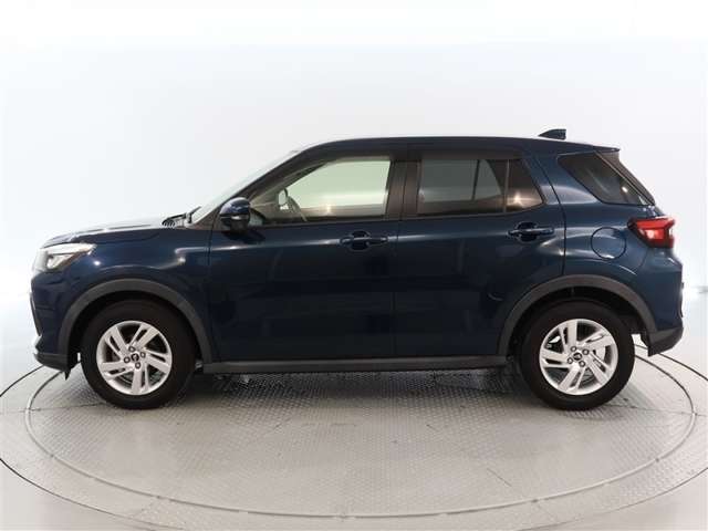 Daihatsu Rocky 3