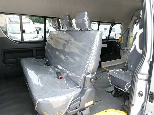 Toyota Regius Ace 5