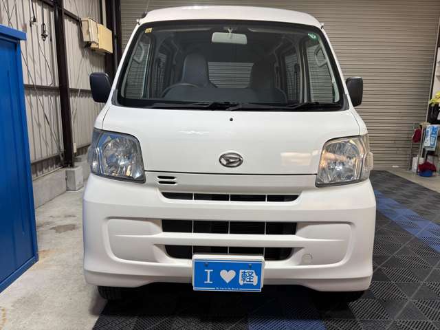 Daihatsu Hijet Cargo 3