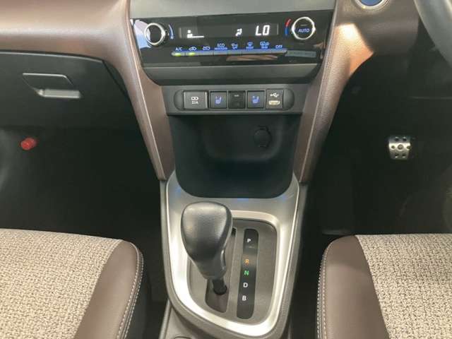 Toyota Yaris Cross 12