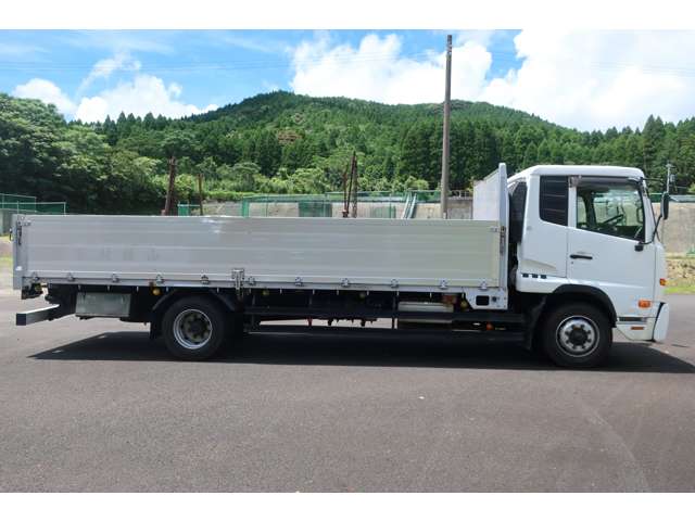 UD Trucks Condor 3