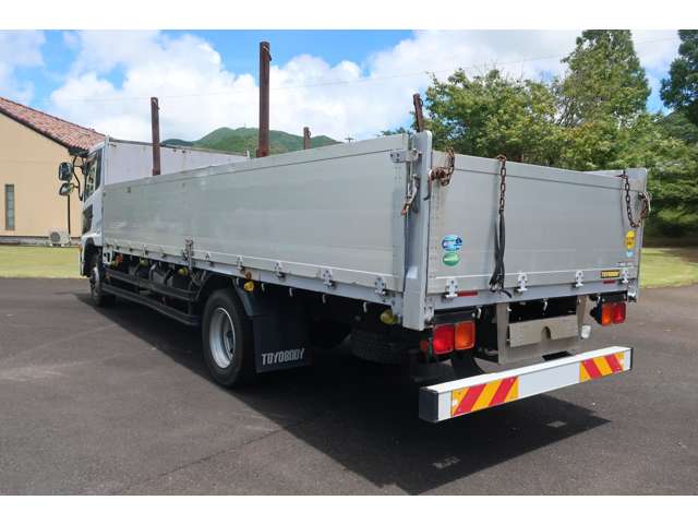 UD Trucks Condor 7