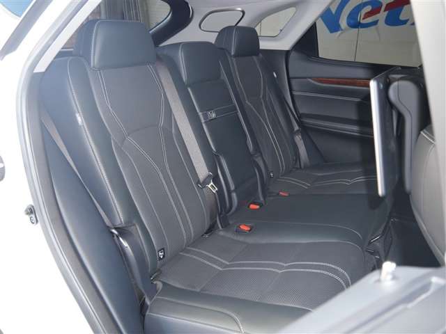Lexus RX 8