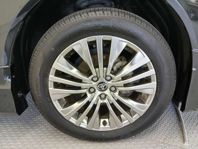 Toyota Harrier 9