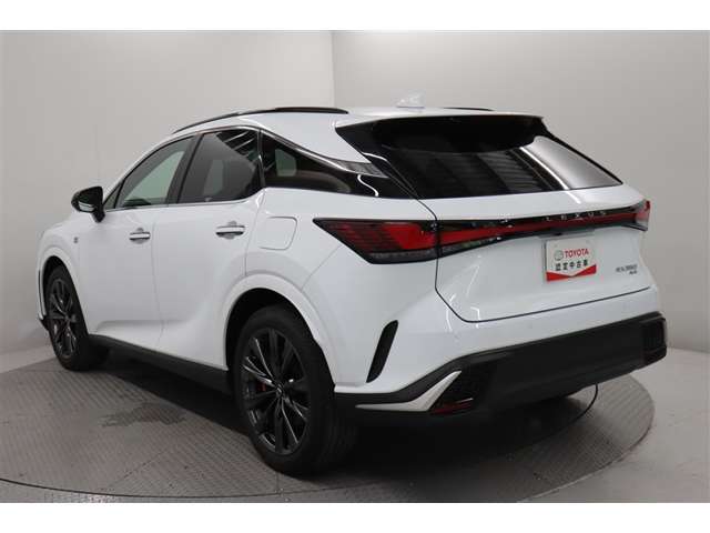 Lexus RX 7