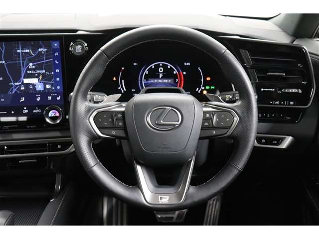 Lexus RX 9