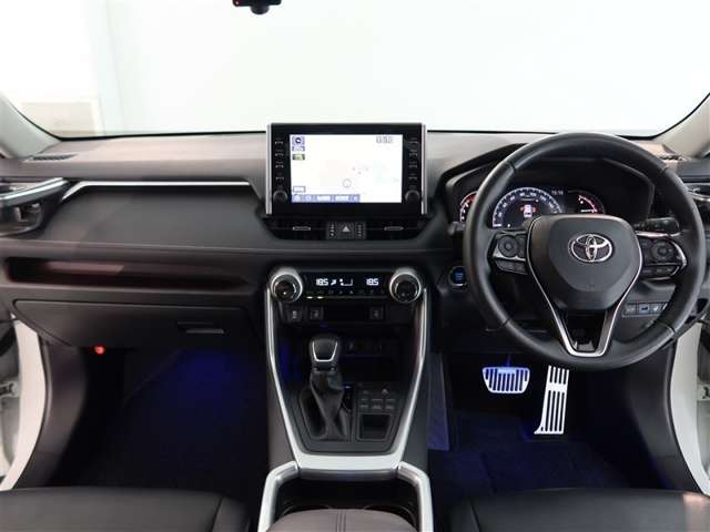 Toyota RAV4 8