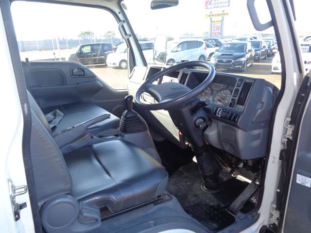 Isuzu Elf 9
