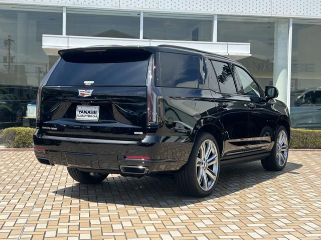 Cadillac エスカレード 3
