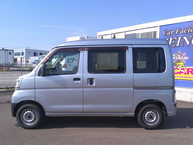 Daihatsu Hijet Cargo 8