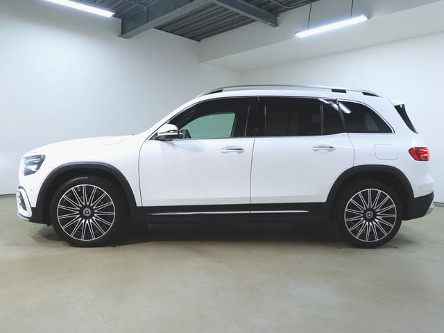 Mercedes-Benz GLB 4