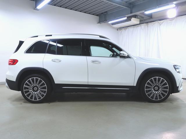 Mercedes-Benz GLB 8