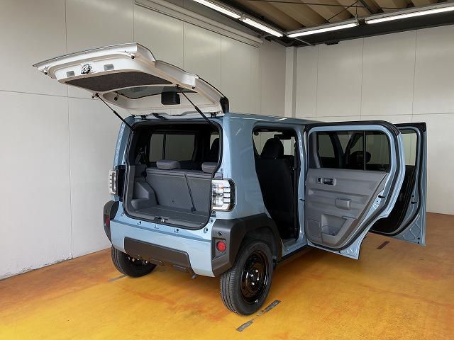 Daihatsu Taft 9