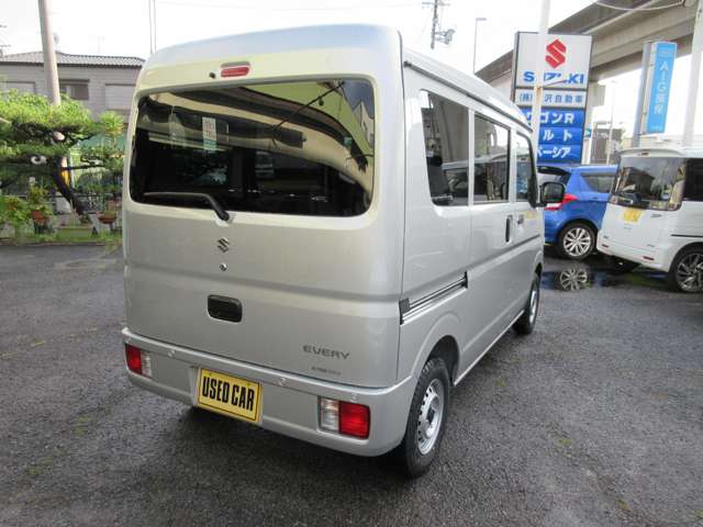 Suzuki Every 4