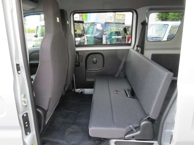 Suzuki Every 8