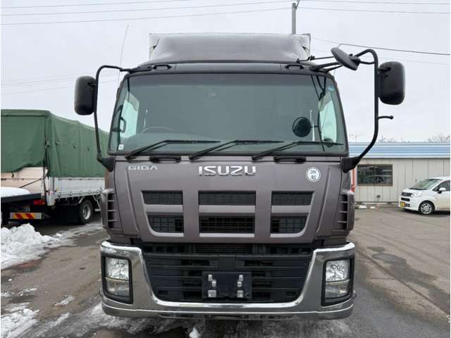 Isuzu Giga 3
