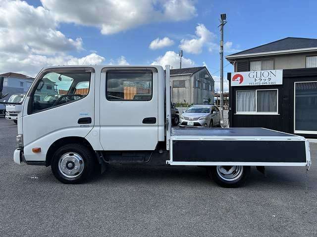Hino Dutro 11