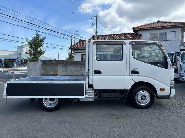 Hino Dutro 12