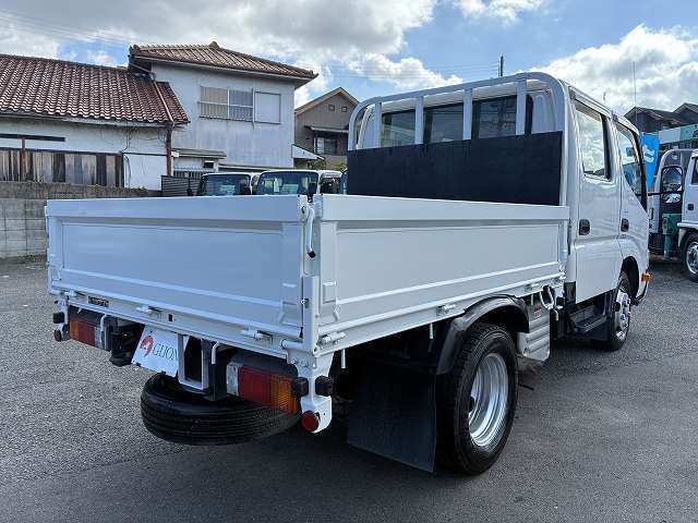 Hino Dutro 6