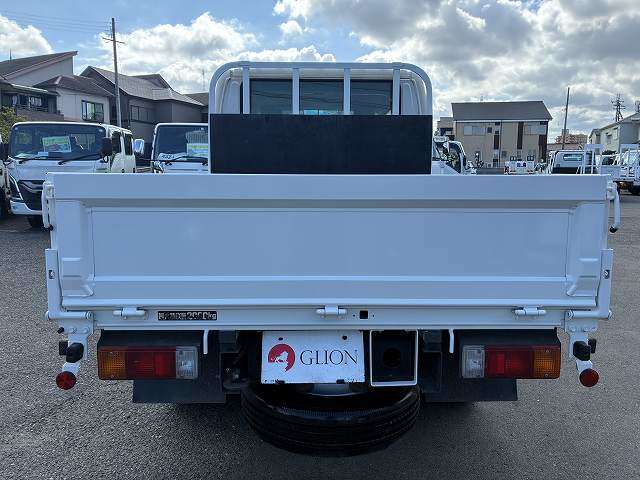 Hino Dutro 7
