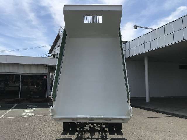 Hino Dutro 7