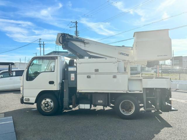 Isuzu Elf 10