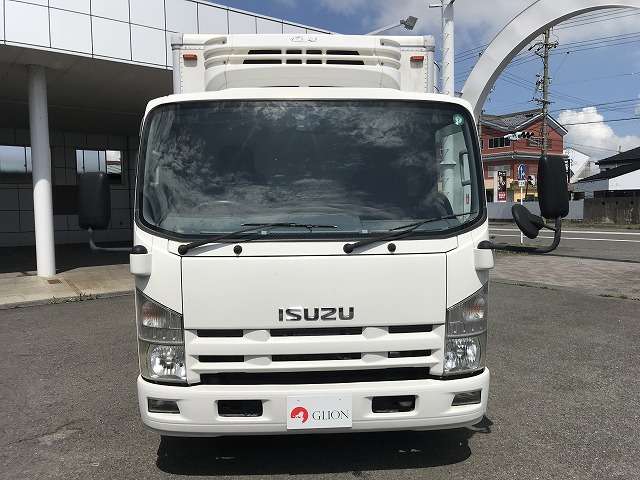 Isuzu Elf 2