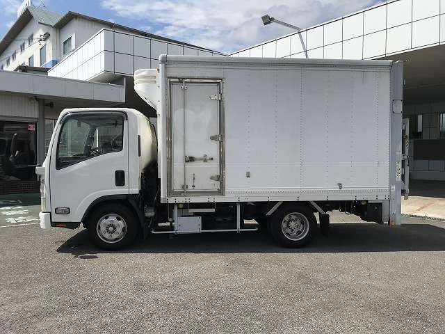 Isuzu Elf 7