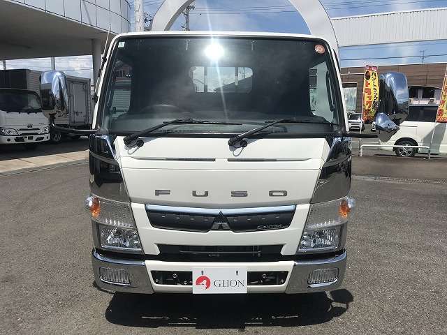 Mitsubishi Fuso Canter 2